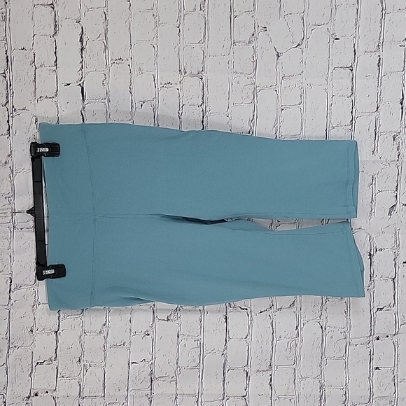 dip Pants & Jumpsuits Dip Capri Leggings Poshmark